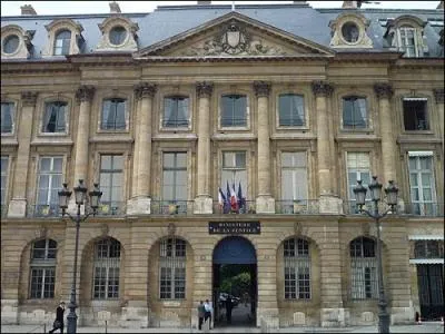 A Paris, o le ministre de la Justice se trouve-t-il ?