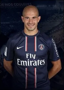 Contre qui inscrit-il le deuxime but d'une victoire du PSG ?