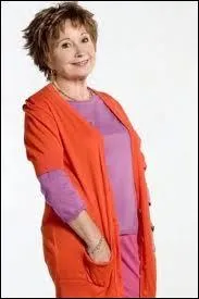 Quelle actrice joue Huguette ?