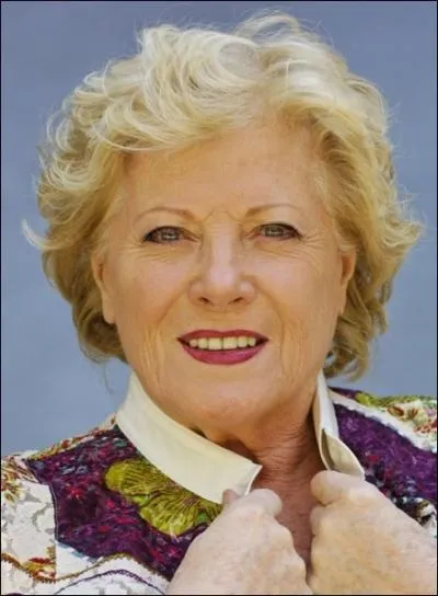 Colette Renard, chanteuse et comdienne dcde en 2010, portait un surnom d  un personnage de comdie musicale qu'elle avait interprt en 1956. Lequel ?