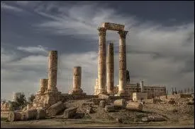 Pour Luis Mariano, c'est la plus belle du monde.