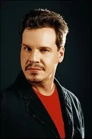 Comment s'appelle l'oncle de Lucas, tu par Dan Scott ?