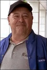 Comment s'appelle cet entraineur lgendaire des Ravens ?