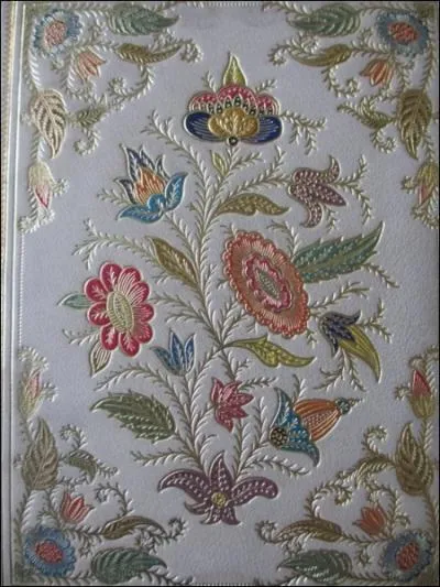 Comment qualifier ce type de reliure ?