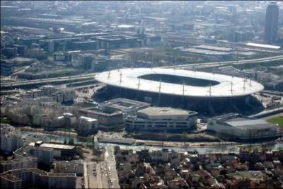 C'est au Stade de France que s'achve notre tour de l'le-de-France. Nous terminons donc dans la commune de...