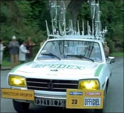 Un coureur cycliste belge n le mme jour qu'Eddy Merckx, a pour ambition de devenir un grand champion ... .