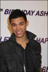 Qui est le frre de Rocky ?