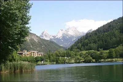 Situ dans la rgion administrative :