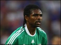 Footballeur international nigérian, né le 1er août 1976 à Owerri. Il a été joueur de l'année africain en 1996 et 1999.