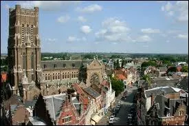 Nous allons  Bthune, ville Pas-de-Calaisienne o les habitants se nomment les ...