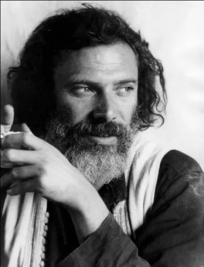 Ce clbre chanteur est l'auteur de  Ma libert   et  Le mtque . C'est Georges