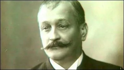 Ce clbre homme de thtre a commis, entre autres,  Messieurs les ronds-de-cuir   ou  Les gats de l'escadron . C'est Georges