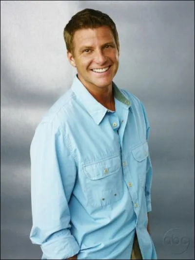 Qui interprte le rle de Tom Scavo ?