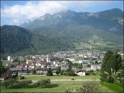 Laquelle est la plus proche d'Annecy ?