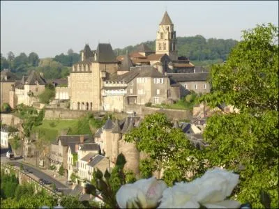 Laquelle est surnomme  Perle du Limousin  et fait partie des  Plus Beaux Dtours de France  ?