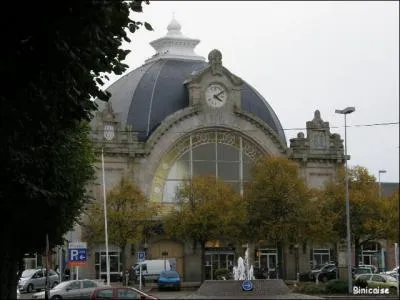 Rcipients en forme de cube contenant souvent du vin