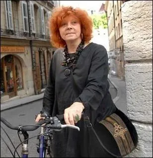 D'un ton trs libre, voire libertin, les romans de cette crivain ne  Montmorillon dans la Vienne, sont souvent des plaidoyers fministes... .