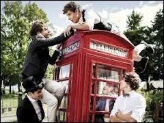 Quand l'album  Take me home  est-il sorti et o ?
