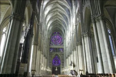 Drames sociaux et sentimentaux se multiplient sur un paquebot dans ce film amricain de 1965 :