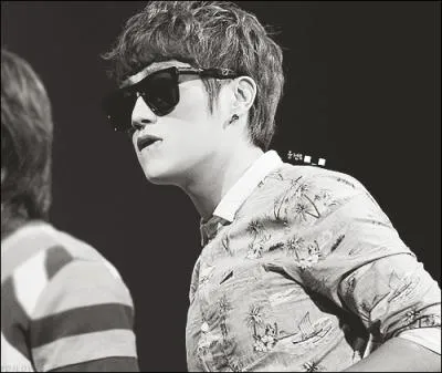 Quelle chanson JunHyung n'a-t-il pas crite ?