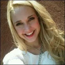 Dans le dernier pisode de la saison 1 de  Violetta , que s'est-il pass entre Ludmila et Violetta ?