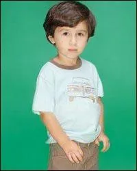 Qui aide Los  accoucher de son dernier enfant ?