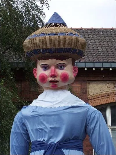 Quel est le nom de ce gant g de plus de 200 ans, et considr comme le protecteur de la ville ?