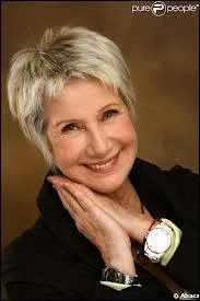 Quelle émission présentait Danièle Gilbert jusqu'en 1981 (encore la politique s'en est-elle mêlée ? ), chaque jour sur l'antenne de TF1 ?