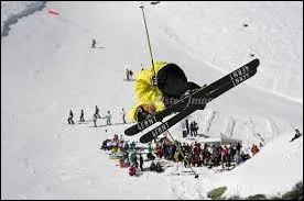 On l'a  la naissance ou elle arrive aprs coup :