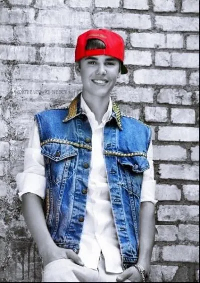 Quel est le nom du premier parfum qu'il a lanc ?