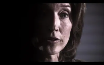 Quel ge avait Debra, lorsque sa mre dcda d'un cancer ?