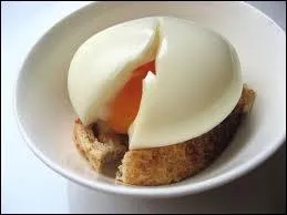 La valeur nutritive de l'uf pour 100 g est de :