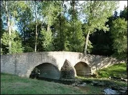 L'Isch est une rivire qui coule en Lorraine et en Alsace. Quels sont alors les dpartements traverss, en sachant que c'est un affluent de la Sarre ?