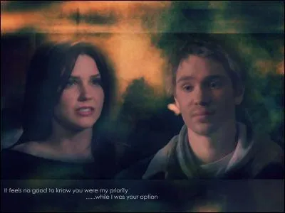 Pourquoi Brooke est-elle alle vivre chez Lucas ?