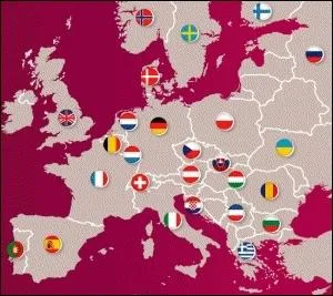 Combien y a-t-il de couleurs utilises pour les drapeaux des pays d'Europe en 2006 ?