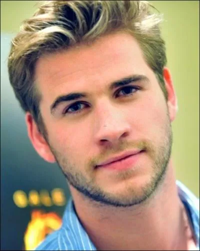 Liam Hemsworth est connu pour sa liaison avec une ancienne star Disney. Laquelle ?