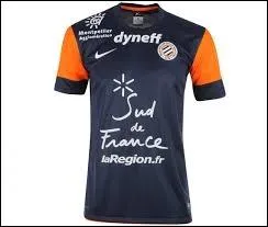 Quel club porte ce maillot  domicile ?