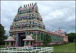 A Saint-Andr, la population porte le nom de ...