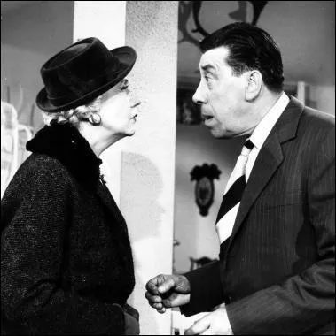 Qui incarnait la Comtesse de Corte Bianca, soigne par le docteur vtrinaire Fernandel dans  Le Confident de ces dames  ?