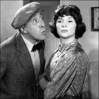 Dans la  La vie  deux  en 1958, cette actrice est dans ce film hommage  Sacha Guitry, l'pouse de  Marcel Caboufigue  jou par Fernandel... .