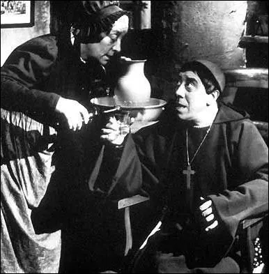 Elle tait Marie Martin, l'pouse de l'aubergiste cupide, dans le film de Claude Autant-Lara en 1951  L'auberge Rouge  ... . .