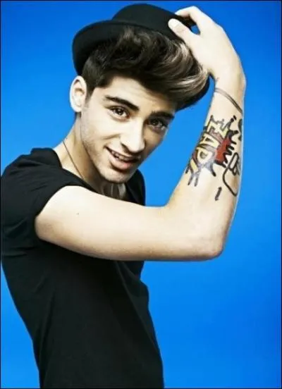 Zayn Malik a eu 2 coiffures diffrentes (carrire musicale).