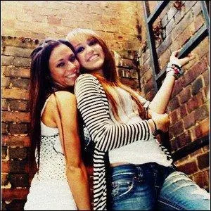 Donnez-moi la liste de ses petits copains.