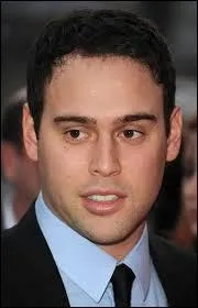 Justin s'est fait rvl par ?