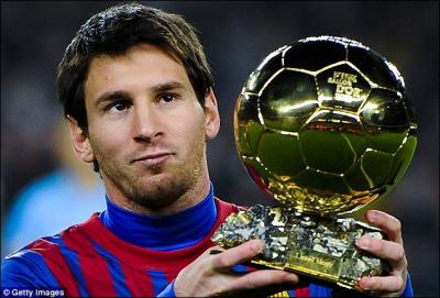 Ballon d'or quatre fois de suite, c'est le joueur le plus populaire du FC Barcelona. Qui est-ce ?