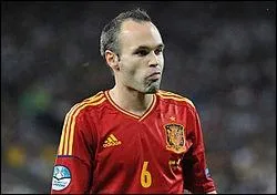 Andrs Iniesta est n en mai, le ... .