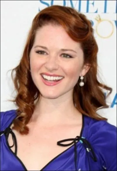 Parmi les nouveaux, qui fait perdre sa virginit  April ?