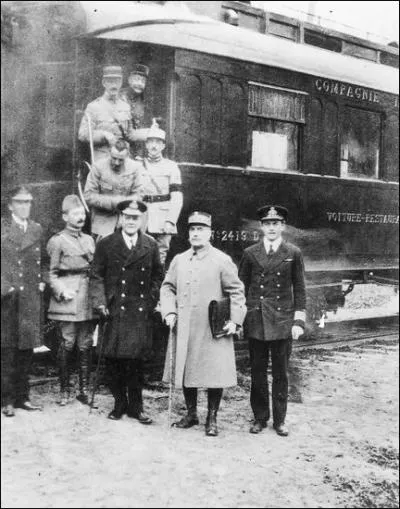 La 1re Guerre mondiale se termine par la signature d'un armistice dans la clairière de Rethondes en forêt de Compiègne. Mais quand a-t-il été signé ?