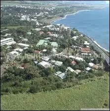 Les habitants de Sainte-Marie sont les ...