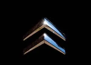 Quel est le nom de cette marque de voiture ?